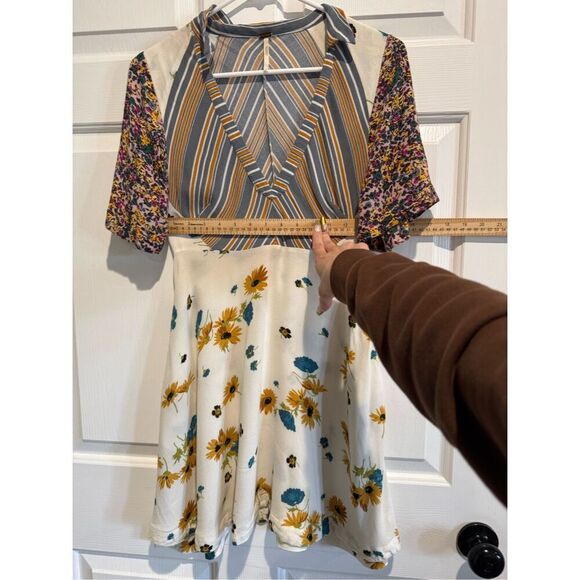 Free People Women's Mix It Up Floral Short Sleeve Ivory Combo  Mini Dress Size 2 - Picture 7 of 16